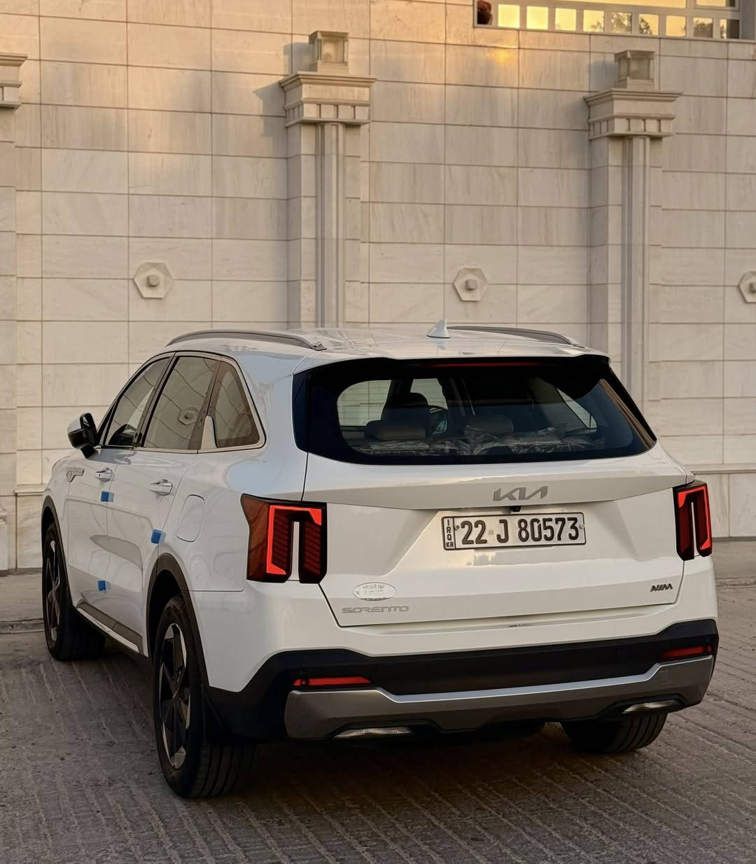 سلام عليكم شباب 
الحلال للبيع او المراوس حسب القناعة 
كيا سورنتو 2024 استلام زيرو خليجي 
ماشية 50 الاف كم فقط
رقم اربيل الجديد سنوية جديدة تريد تحويل تريد وكالة 
مكينة ستة سلندر 
كفاله عامة من كلشي عدا بارد صغير واحد باب خلفي الايمن درجة اولى
سيارة كلها زيرو 
سيارة فول 1/1 عدا بانوراما وكامرات الجانبية
المواصفات :- 
ويل 19
بصمة تشغيل وابواب وجنطة
كامرة خلفية
كشنات جلد
كشنات كهرباء 
كشنات الخلفيه قلاب كهرباء 
شاشة متصله
شفتات ستيرن 
تشغيل عن بعد 
حساسات 360 
ثلاث انظمة قياده 
شحن لاسلكي
منافذ تايبسي
بصمة عدد اثنين
بلوجكتر لد
مري شفط 
ترحيب 
لد مخفي متغير الاوان 
دمام بوس
سبعة راكب 
سبير ما نازل
الخ من المواصفات المعروفة …..
الاضافات :- 
سيارة استلام على ادينه زيرو 
السعر 297$  وبيها مجال بسيط للشراي 
وما اتوقع اكو سورنتو شكل جديد ستة سلندر بهاي نظافه وبهذا سعر
مكان السيارة النجف الاشرف 
للاستفسار ***********
