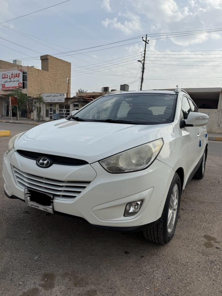 السلام عليكم

توكسان 2012 وارد خليجي ماشية 250 الف 

الضرر بارد كلش بسيط بباب السايق 

السعر 140 ورقه وبيها مجال بسيط للطيبين 

للأستفسار ***********
