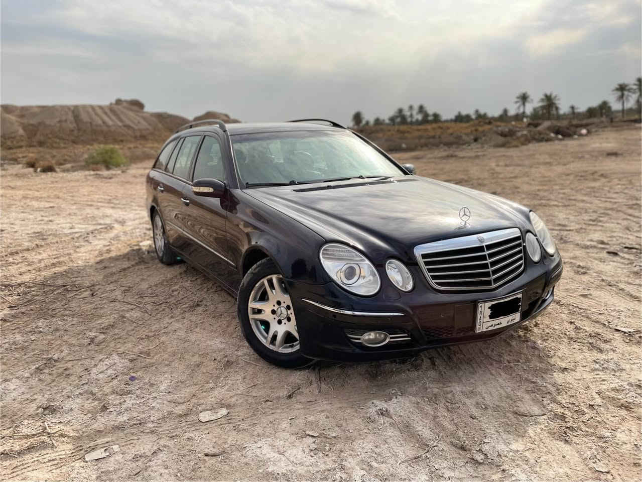 حزام صبغ ⛔️ 
تحديث شكل لل2008⛔️  
٢٠٠١ مرسيدس ستيشن مميزة e320 محرك v المرغوب لون اسود ملكي مواصفات elegance ماشيه ٤١٢ الف كيلو 
 مواصفاتها
داخل لونين جلد مميز 
 تحكم كرسي كهربائي 
وتدفئة كراسي 
 جنطة شفط
تم إلغاء نظام الجوبلس
محرك وقير إدامة كامل من دهن وفلاتر
حدادية صدر جديدة والحدادية الخلفية نص عمر
رقم نينوى باسمنا
   
السعر جدا مناسب ١٢٨ ⛔️ موقعي بابل للاستفسار *********** بي واتساب حلة, بابل
