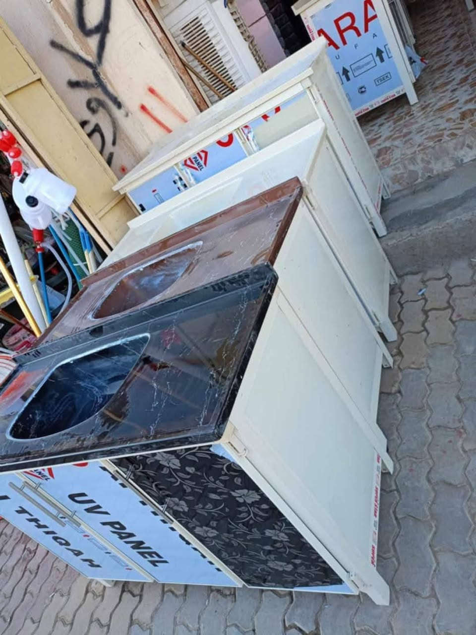 #مــلاحــظــه سنك مرمر جديد بــ ســعــر 110 الف فقط
#معرض_علاوي_الدغيش_للاثاث_المنزلي 🫡❤️
وصـووول وجـبـه جـديـده مـن السـنـكـات الـمـرمـر 
سـنـك الالـمـنـيـوم تـركـي شـغـل كركوك حـطـاطـه
مـرمـر سـوري اصـلـي قـيـاس 1.30 سـانـتيـم 
يـتـوفـر جـمـيـع الالـون الـقـيـاسـات الـمـخـتـلـفـه
وبــســعــر 110 الف دينار فقططط 😁🥰
#العنوان_بيجي_داخل_السوق_مقابل_اسواق_الشاطي 
للاستفسار او الحجز *********** / واتساب 📞☎️
او *********** / واتساب 
ايضا تتوفر لدينا خدمه توصيل 🛻🛻🛻
