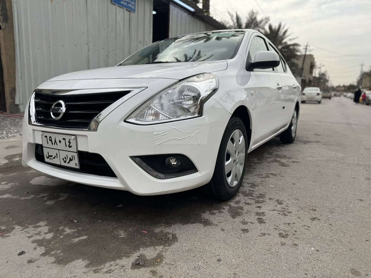 سلام عليكم 
نيسان سني هندي بليته زركه كفاله عامه من الصبغ والتبديل والحالوب السياره بحاله الزيرو ماشيه 19 الف موديل 22
رقم اربيل سنويه لل28 ثاني يوم احولك السياره ع ايد وحده من الزيرو 
السعر 115 
مكاني الرصافه ***********
