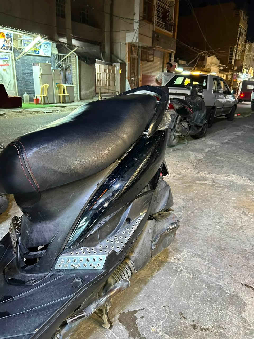 دراجة ثعلب نضيفة كفراتها بلادية مكينة ممفتوحة دراجة حلوة ونضيفة متعبك السعر 650 ألف وبيها مجال شي قليل العنوان بغداد الحرية الأولى للاتصال واستفسار راسلني او اتصل ع رقم***********
