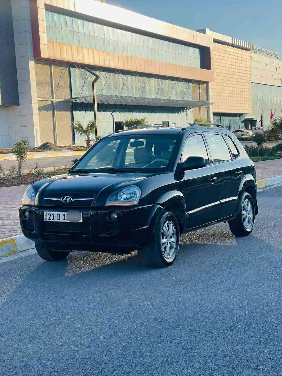 تیکسۆن هۆندا 2009
سەنەوی تازەیە 
گێڕ تۆماتیک و حادی
گێڕ و مەکینە بەشەرت
تەبرید لەسەر سویچ
تەقە و رەقەی تێدا نیە هەموو گیانی بەشەرت
کوشن جڵد، قفڵ مەرکەزی و جام کارەبایە  حاسە و شاشە 
تایەی و لایتی تازەیە ، سەیارەکە ماڵی دۆستە 
دوو دەرگای لای سەیاق  بۆیاغە 
ناونیشان : ڕانیە
نرخ : 105$ معامەلە

*********** رانية, السليمانية
