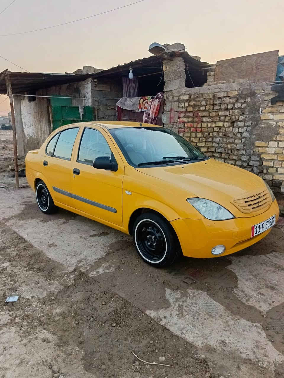 سلام عليكم طيبة موديل 2016 سيارة نضيفة كير محرك تبريد تدفئة شواصي مكفول شاشة لمس منضومة زنون  صدر جديد تخم تاير جديد مصفرة هيئة وغرامات سنوية لل، 31 تحويل ثاني يوم سعر 43 وبيها مجال للطيبين ***********
