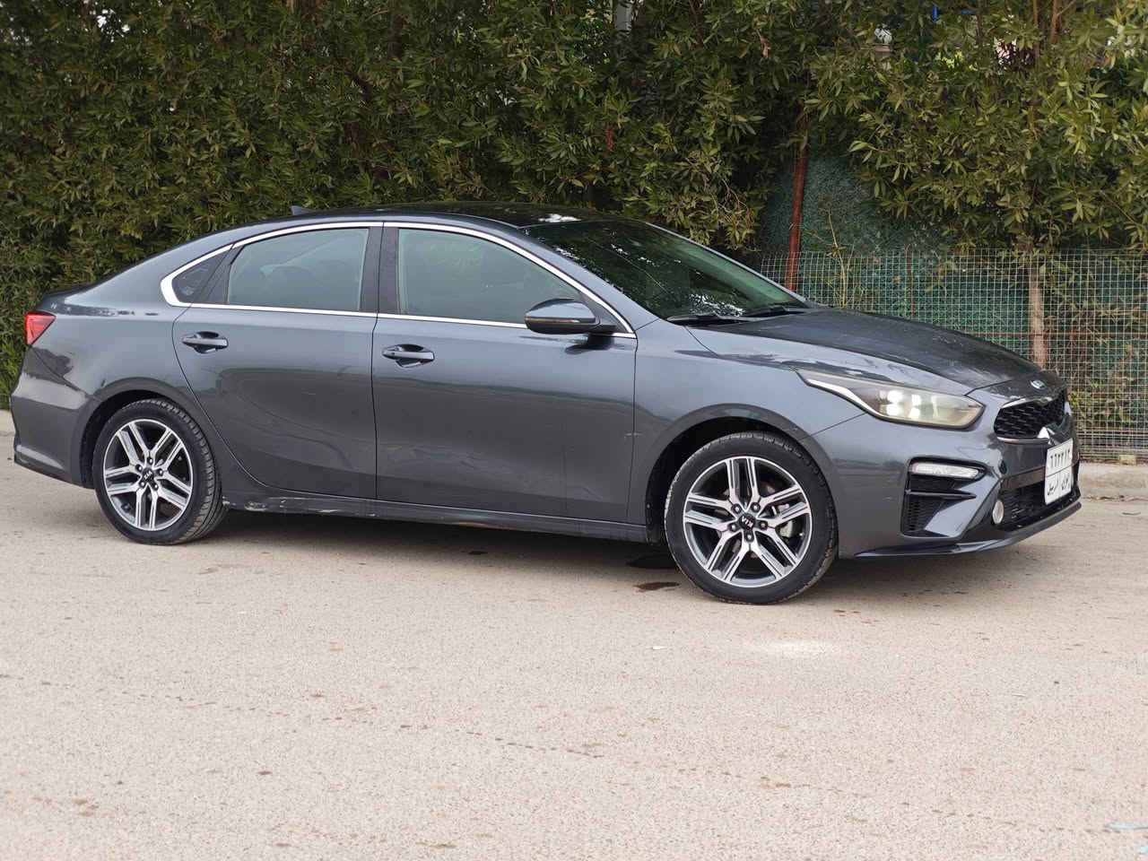 كيا فورتي موديل 2019 ، وارد امريكي فئه EX 
ماشيه 107 الف ، محرك 2000 دوش المرغوب 
السياره فول مواصفات (1/1) عدا السلايت 
السياره بيه صبغ ثلاث مكانات بدون دواخل شرط 
ابيعلك عام حتى لاتعبك ولاتعبني وبسعر مناسب 
شواصي + لغود + تكم + حوض كلهن مكفولات 
محرك وكير مكفولات شرط مامفتوحات 
العنوان بغداد حي الجهاد 📍 📍 📍 
السعر / 105 ورقه وبيها مجال 
للاستفسار/ ***********
