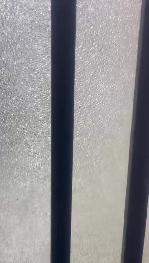 سلام عليكم شقه ارضي بناء زيرو ديلوكس مساحه ١٠٠م غرفتين وصاله مع مطبخ معزول وصحيات ٢ مكان الشقه / الإسكان حي الزهور           للاستفسار الزيداوي للعقار/‭٠٧٧٨ ١٠٥ ٣٧٨٠‬
