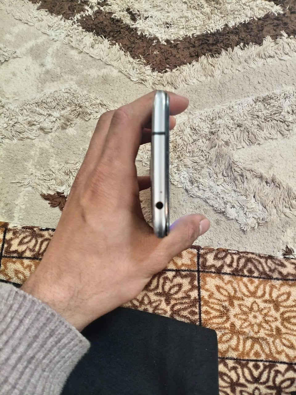 للبيع مستعجل على بيعته250 ردمجك 6 برو كارتونته ويا جهاز بي ضربه لجوه وبس كلشي موضح بلصور مروحه تبريد بي هم يشغل 165 فريم


**إذا كنت صاحب هذا الإعلان وتريد حذفه لأي سبب، رجاءا أرسل رسالة إلى الدعم الفني**