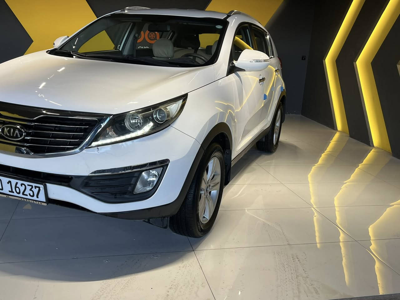 سبورتج 2011
خليجي محرك 2000محرك دوش مواصفات
يدات نيكل 
مرايه شفت
كشن كهرباء 
تبريد لمس
بدون صبغ
تايرات جديده سنويه بأسمي
السعر140
مكانها السليمانية للاستفسار فقط اتصال 
***********
