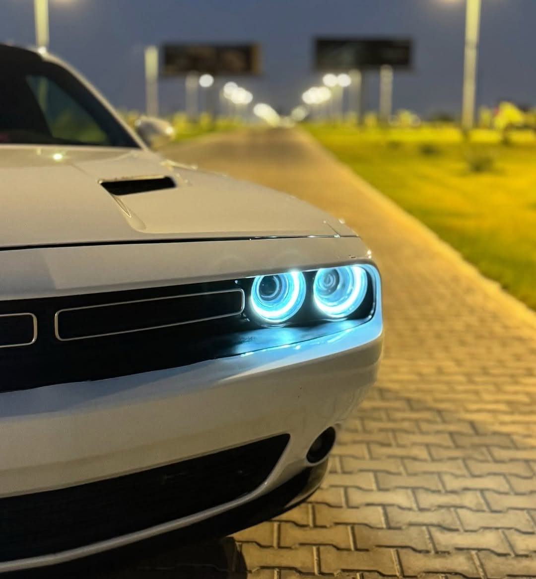 جالنجر sxt plus 
فول موصفات 
فتحه 
شاشه جبيره 
كامره 360
حساسات خلفيه 
تبريد+تدفئه بلكشنات 
تدفئه بلستيرن 
ويل نجمه 
ضايف نجوم روز 
حداده تخم تاير بلكارتون قبل سبوعين مسويهن 
كير مكينه كفاله
تقرير تعمل وتسير 
بيها جاملغات الاماميه فقط صبغ 
***********
