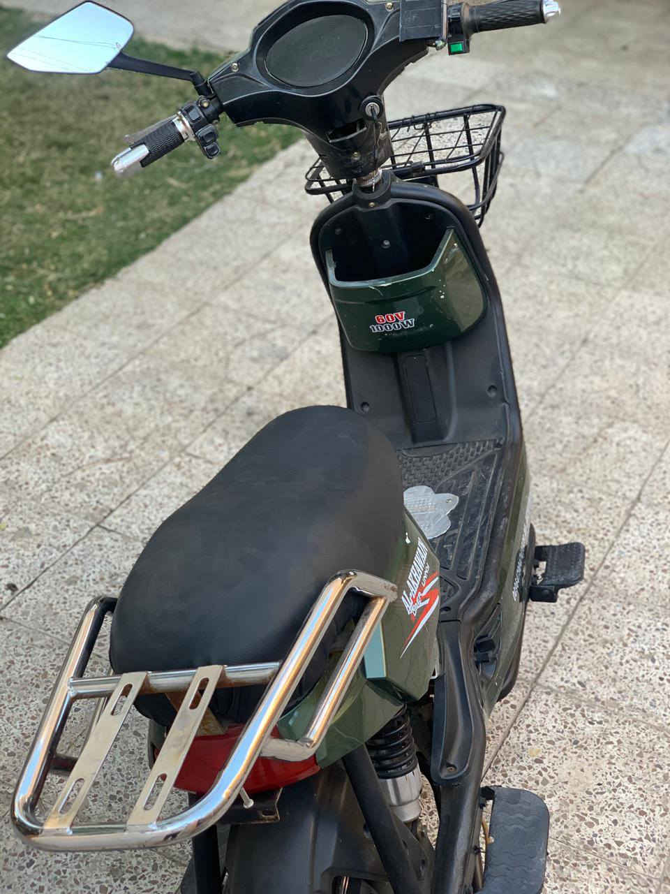 دراجه للبيع نضيفه حيل ولا شخط بي حيل نضيف بطاريات جدد ع الفحص كامله من كلشي 325 وبي مجال للاستفسار خاص


**إذا كنت صاحب هذا الإعلان وتريد حذفه لأي سبب، رجاءا أرسل رسالة إلى الدعم الفني**