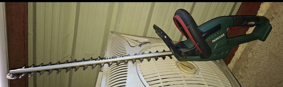 دريل RSS ايطالي فتح وشد وتثقيب وونظام قفل وبي ضوء لد السعر 45 ألف
أله تقليم الاشجار والياس بارك سايد 45 ألف بظون بطارية
بغداد حي الجهاد
خلف مطعم كوبركر 4 فرع
ألله يرضى عليكم الي موشراي لايتعبنه فقط الشراي ايطب خاص ألله يرضى عليكم.