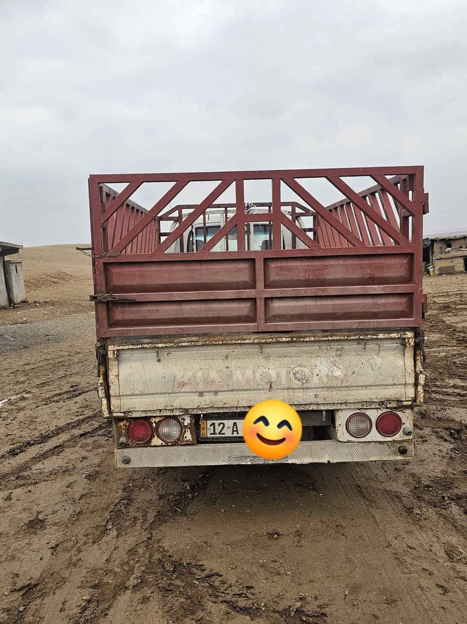 اسلام عليكم
كيا حمل للبيع موديل 2007 محرك 3000 شرط لاصرف ولا نفخ رقم نينوى انكليزي شرط التحويل مع حصه كاز السعر 75 
رقم الهاتف/***********
