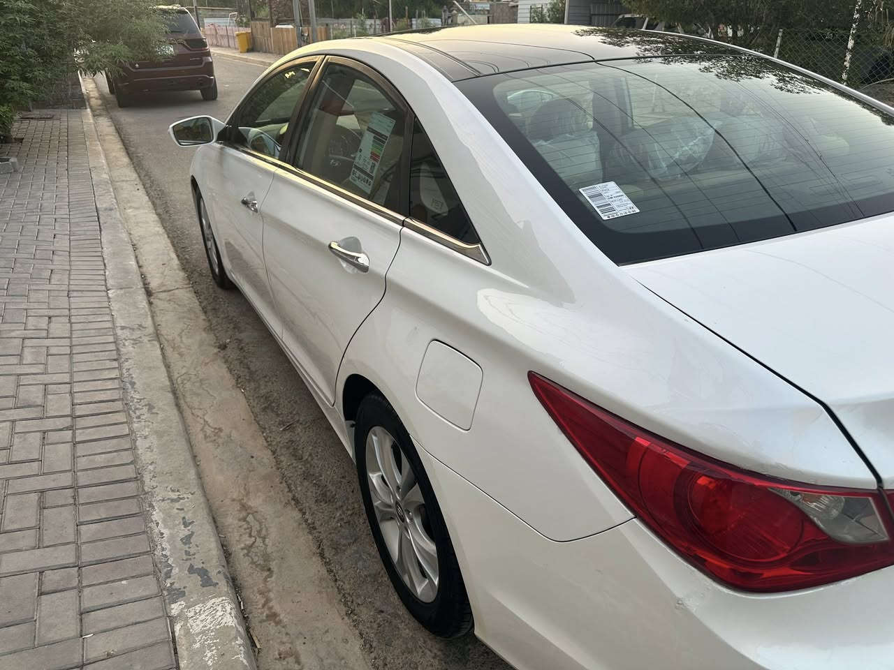 سوناتا خليجي 
مديل 11 
فول مواصفات ماشيه 71 الف 
محرك 2400 دوش 
لون ابيض صدفي 
سقف فتحتين فول الفول
 3 بصمات
رقم جديد سنويه جديده 2031 
 عنوان البصره  
***********
