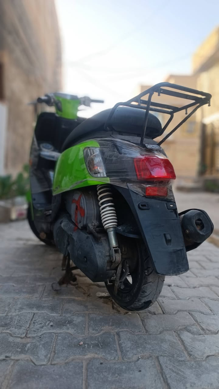 سلام عليكم درجة بوليس مصطره درجة انضف من البصور صارله 4ايام من طلع من المعرض رقم الهاتف ***********العنوان كربلاء الحر حي العسكري
