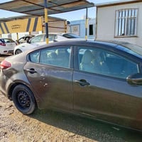 كيا فورتي 2017 للبيع سيارة حلوة وما ماشية نظيفه مامتعوبة اتصل على 0772...