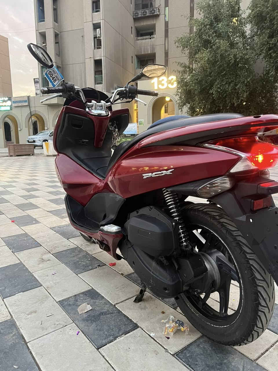 السلام عليكم للبيع دراجه pcxجيل الاول  دراجة مال رمبه ماخذها رمبه الدراجه وأعلى ايدي حجم مكينه 150ياباني الاصلي دراجه جديده مال جناي وعلئ ايدي لون مميز ماروني 
ياباني الاصلي دراجه كامله أستان كهربائي تدفئه بل يدات حساس ازدحام سويجات ٢حرف Aدراجه جديده الدراجه مكينه لوك شلعه معدل خير من اللّٰه دراجه تكول جديده بمعنئ الكلمه واحلا من الصور مال جناي المكان بغداد دراجة مكفوله اي نقص مابيه السعر ١٦٠٠ 
وبيها مجال بسيط  
اي استفسار ***********
