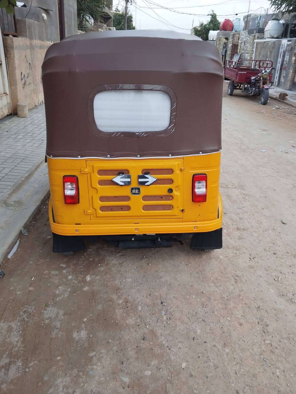 سلام عليكم شباب تكتك 2019خير جاهزه للشارع تحويل مباشر مناقصه شي لا تنقيص لا تبخير مينه خير من الله نضافه أحله من الصوره السعر 5او 600عنواني مدينت الصدر نهايته شارع الداخل بل شيشان الستفسار ***********
