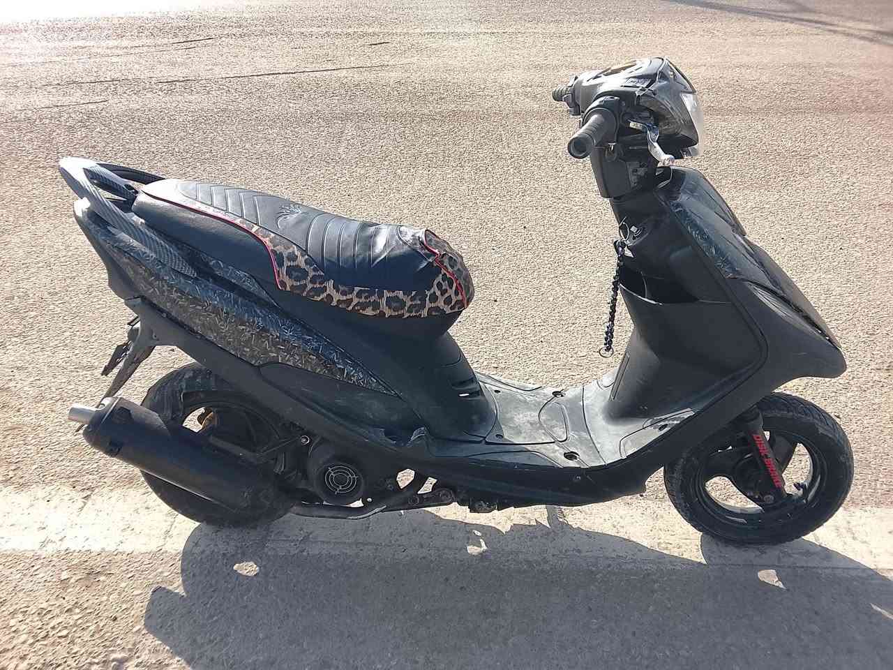 دراجه ماكس عدله نظيفه كفرات كلهه مختمه كلوب كدام شغاال وصطب شغال بريكات يوكفن بالمكان دبلات شغالات تايرات نظاف حساس بريك شغاال قفال صندوك شغاال نقص باتري  سعر ٥٥٠ وبيه مجال شوي مكان موفقيه رقمي
***********
