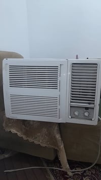 مكيف للبيع مكيف للبيع استعمال موسم واحد مابي عطل ولا داخل تصليح  طنيين...