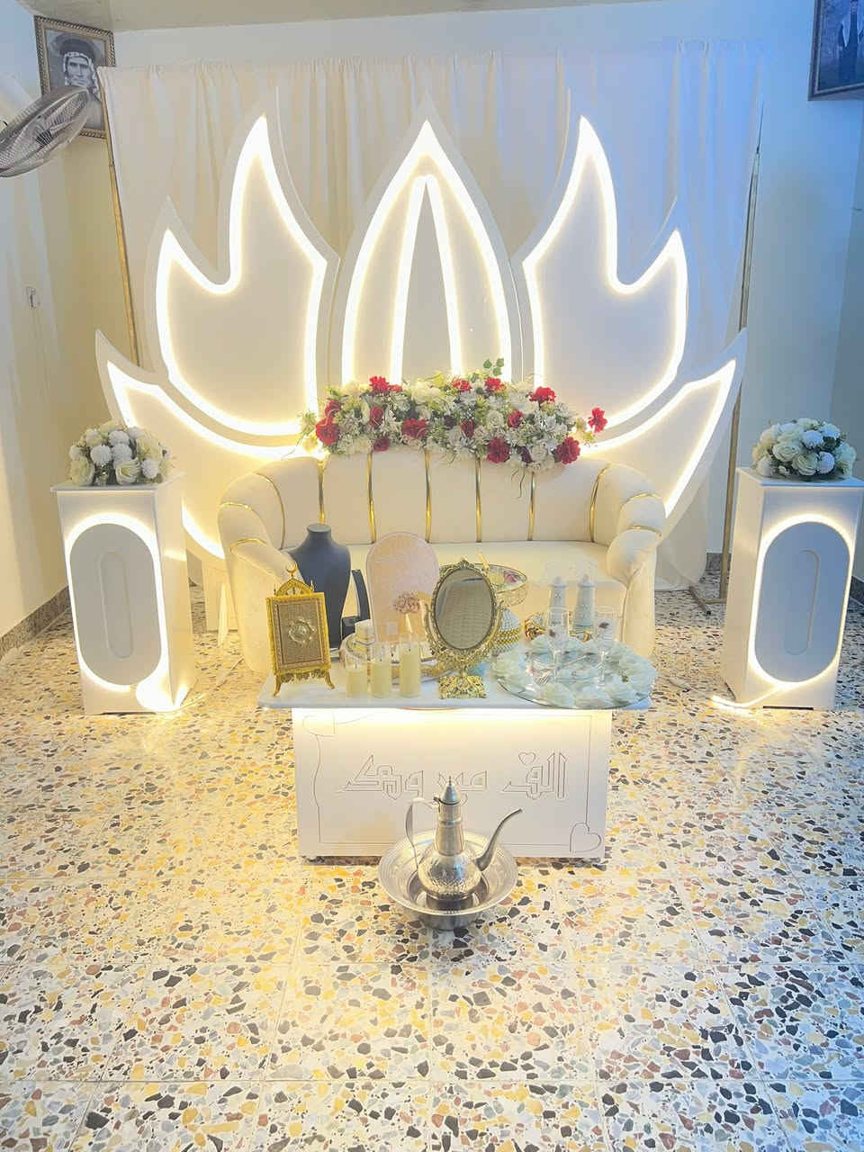 سلام عليكم كوشه لبيع استخدام قليل ويه العراض
***********

