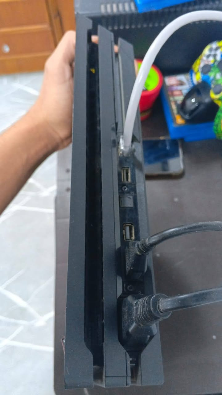 السلام عليكم جهاز كونسل بلي 4 برو
جهاز نضيف الجهاز مفتوح للتنضيف واضافة تيرمل بيست
وما مبدل اي قطعة بالجهاز نهائياً.
السعر خاص مجرد تراسل اجاوبك وعيوني الك وما اقصر ويا الي جاي شراي.


**إذا كنت صاحب هذا الإعلان وتريد حذفه لأي سبب، رجاءا أرسل رسالة إلى الدعم الفني**