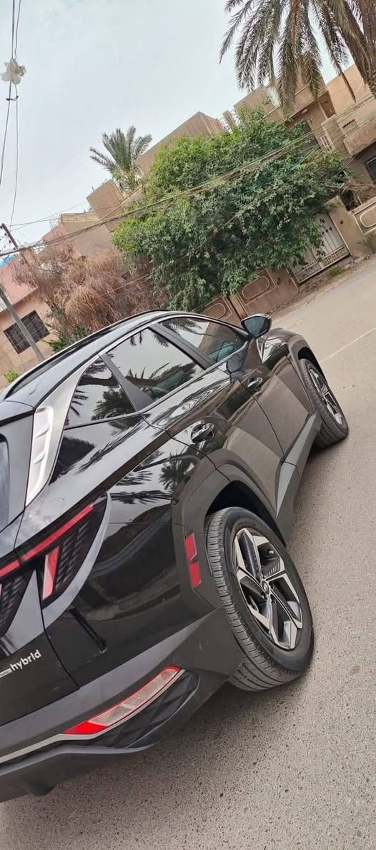 توسان موديل 2023 هايبرد وارد أمريكي
 رقم بغداد انكليزي بسمي 
 صور الضربه موجوده مع الصور
سعرها 188وبي مجال 
مكاني بغداد الاعظمية *********** 

مواصفات لمتد 1/1 VIP
1- بصمه + بصمه ابواب لمس
2- بانوراما 
3-كيج الكتروني متغير 
4- ( 4 انضمه قياده ) 
5-كير دكمه 
6-نقط عمياء
7-رادارات امامي خلفي جانبي
8-قيادة الية 
9- تشغيل عن بعد 
10-هندبريك بصمه
11-كشنات جلد 
12-كشنات كهرباء
13-كشنات خزن ميموري
14-كشنات  وتدفئه امامي خلفي وتدفئه استيرن
15-بك لايت لد
16- لايت لد + زينون
17- شاشة كبيرة لمس
18- تثبيت سرعة
19- صندوق كهربائي 
20- شارة جانبيه
21- ويل كب كبير كروم
22-تحديد مسار 
23-صندوق كهربائي
24- فول تحكمات ستيرن
25-تبريد لمس
26- السماعات شركة BOSE
26- شحن وايرلس
27-نظام gps خرائط
28- شفتات كير ب ستيرن
29- حساسات امامي خلفي
30 - تشغيل عن بعد 
31 - اوتو بارك 
32 - المرايه الوسطيه (اوتو دم ) 
33 - مود ادرايف ( اقتصادي - سمارت - سوبر ).
35 - نظام نزول منحدرات 
36 - نظام اضاءه داخليه لدات متغير الالوان ( الون الي تريده موجود )
37 - نظام التبريد دفيوز تبريد من كل الجهات 
38 - تبريد قطعتين امامي خلفي 
39 - الداخل لون اسود
40 - شاشه بيه ابل كار بلي 
‏41 - وبعد بيها مواصفات بغداد, العراق
