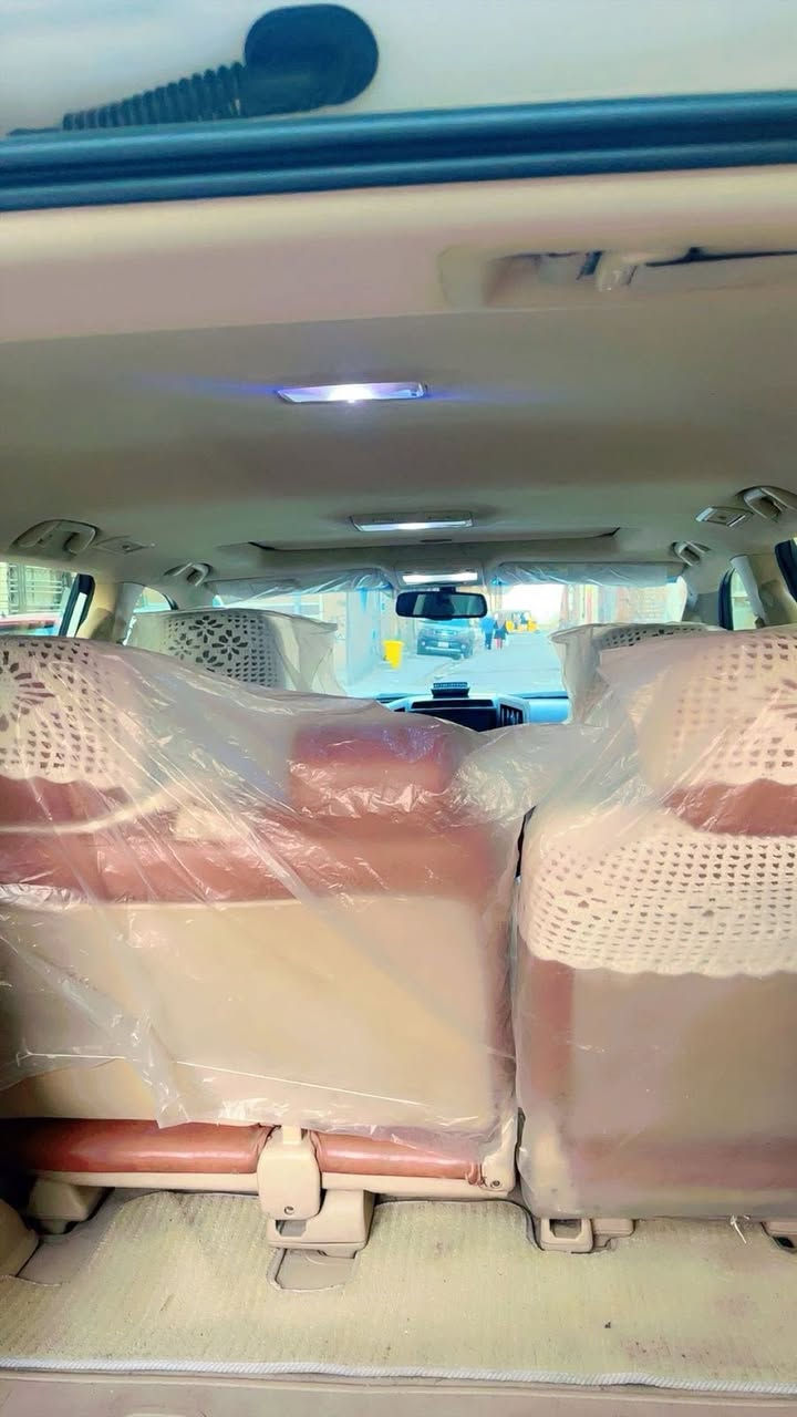 لاندكروز 2014 رقم بغداد نكليزي
4 رقام بسمي جاهزه من كولشي 
سونار موجود بصور مكان السياره 
بغداد للستفسار ***********
السعر 330 وبيه مجال شي قليل 
اخوان مكلف بنشر اتصل عل رقم
