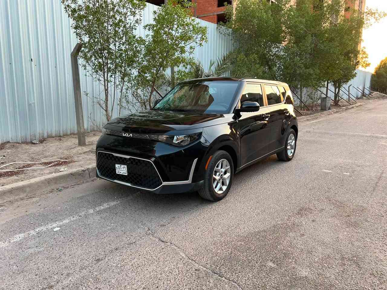 السلام عليكم
كيا صول موديل 25 بدون رقم

السياره حادثها بنيد مبدل وتحكيل كارت بل جامغ الايمن
ماشيه 14 الف ب اسمي 
مكانها بغداد البلديات
سعرها 130 وبيها مجال
***********
