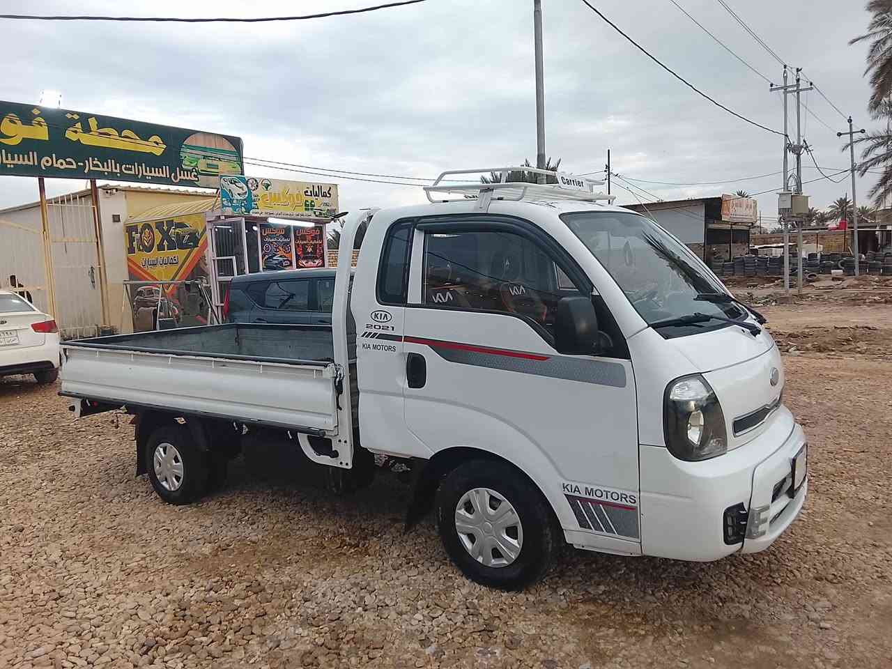 السلام عليكم 
كيه بنكو للبيع 
موديل 2014 
محرك 2700  
مكينه وكير وكسل نضيفات 
كهربايات  شغاله داخله نضيف تخم تايرات نضيف 
صدره نضيف ما بيه اي نقص 
الرقم بصره راعيه يحول ما عده اي مشكله 
سياره بيه صبغات
السعر 85$ 
العنوان بابل الحمزة القربي للاستفسار 
***********
