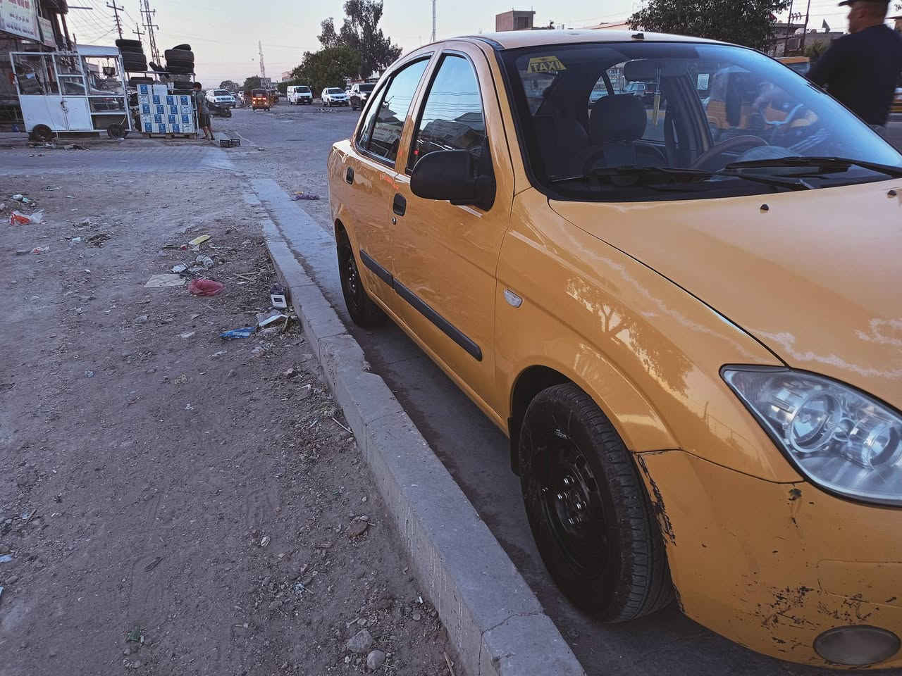 سلام عليكم 15 سياره جاهزه كبل لشارع بيها صبغ نص جاملغ امامي فقط ولباقي شوفت عينكم 37 بيها مجال قليل حك لجيه مكانها بغداد حي لنصر!***********
