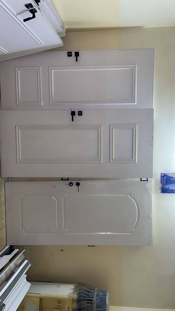 سلام عليكم أبواب تركيا 
البواب مشدود ومفتوح فقط بعدهن مامستعملات  البواب بعدهن جدد وياهم الملابن 
العدد 6 أبواب
السعر الواحد 110
رقم الهاتف  *********** وبي واتساب
