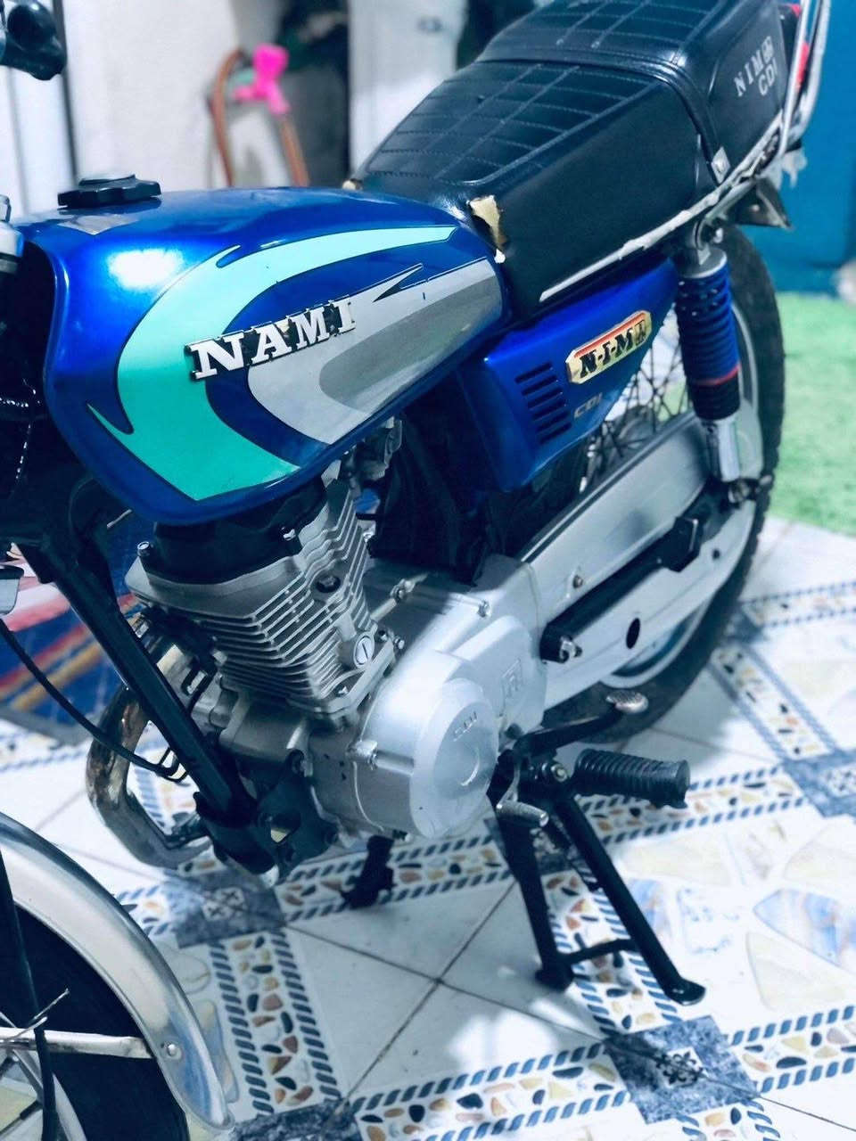 سلام عليكم دراجه للبيع ادوات ادوات ادوات دراجه مفتوحه فقط ولفات سعره 500 وبيه مجال للطيبين حگ الجيه *********** عنواني بصرة المعقل
