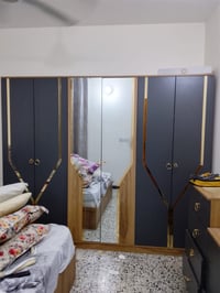 غرفه جديده • نظيفه • قليل الاستخدام