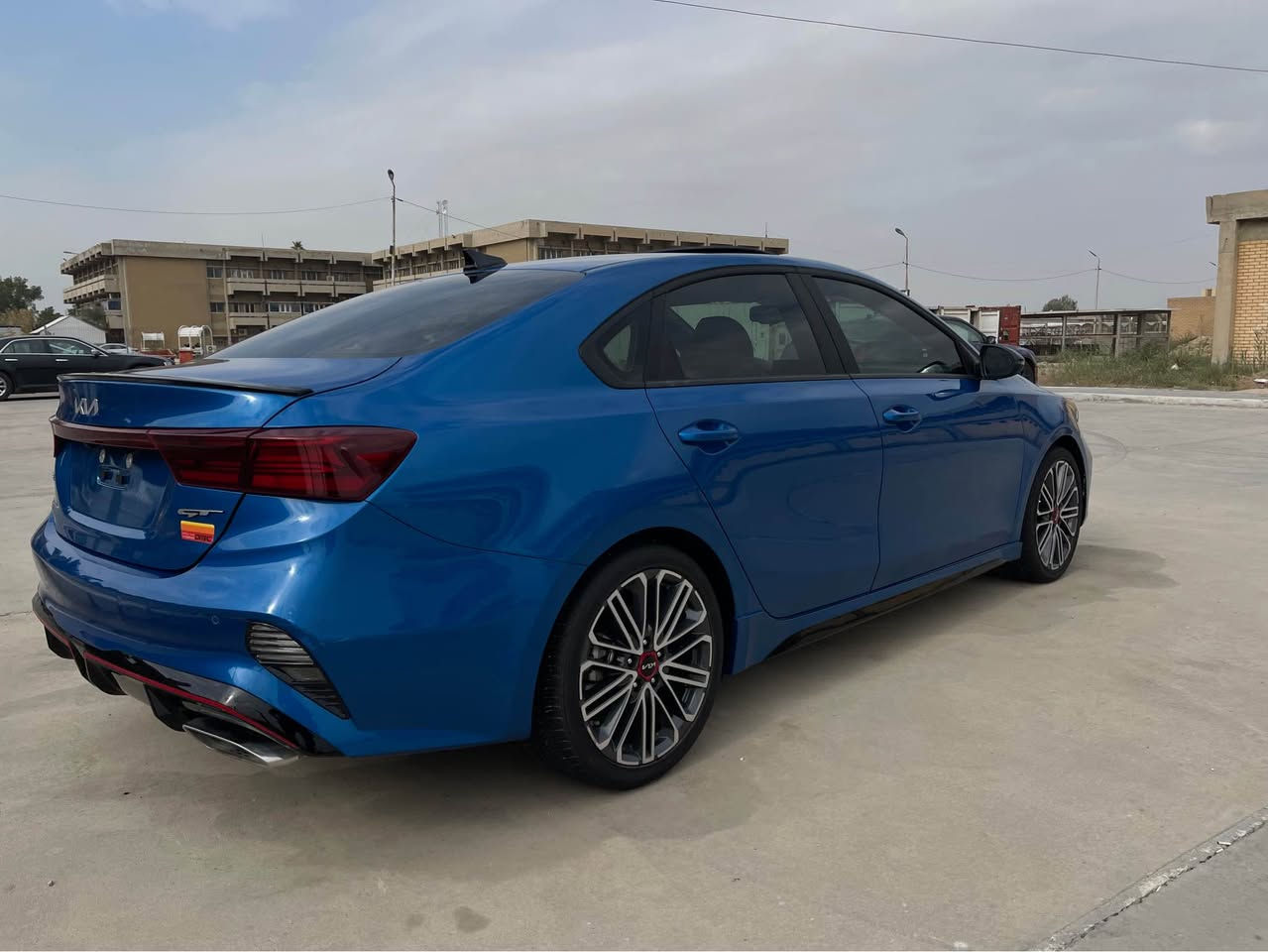 السلام وعليكم فورتي موديل 24وارد امريكي تقرير امطار شرط السونار ابيع كفاله من الزلغ ولبارد ولعطل الكهربائي سياره وضع الشركه ماشيه 5الف فول موصفات جيتي اعله موصفات حره بدون رقم السعر 165وهذا رقمي *********** البصرة, العراق
