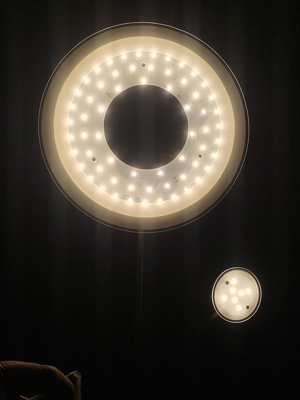 معدات تصوير لوكيشن.. ابيع شلع ب ٢٠٠ وبيهن مجال


**إذا كنت صاحب هذا الإعلان وتريد حذفه لأي سبب، رجاءا أرسل رسالة إلى الدعم الفني**