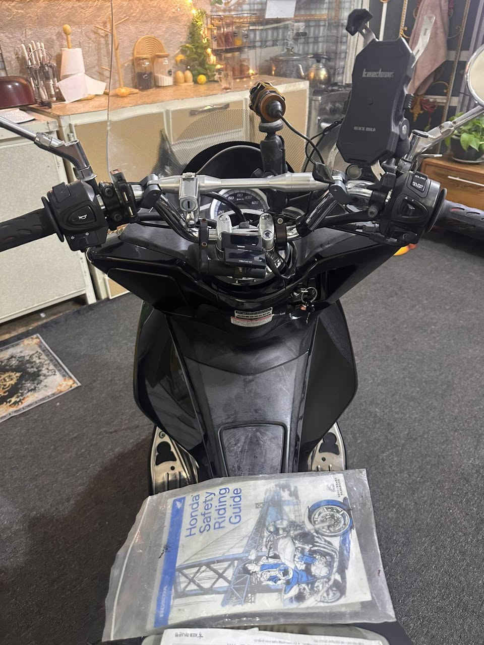 يالله بي سي اكس جيل الثاني ياباني كفالة عامه وصور تحكم ابيع ظمان الموصفات حساس أزدحام وحساس استان كهربائي وكامره اماكيه ابلاديه وبعد بيه مواصفات اهواي العده الكتلوكات وجفوه أصلية وياهه  بغداد ***********
