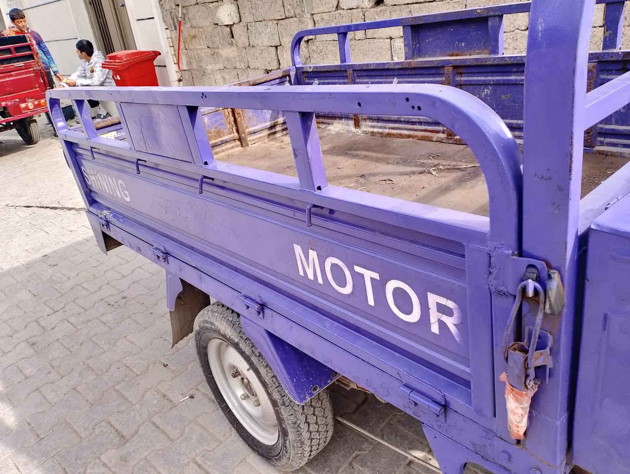 سلام عليكم ستوته للبيع موديل 20 ستوته خير من الله كل شغل بيها نكر سلف ركبه شاصي المكان حي أور سبع قصور سعر مليون 350 رقم انتصال ‏‪***********‬‏
