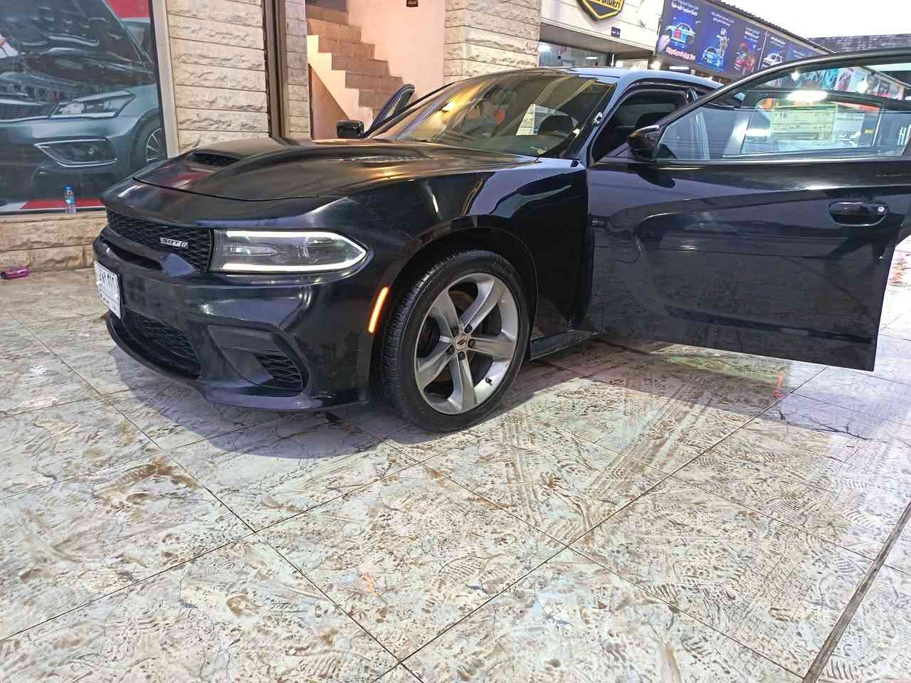 ​للبيع.. جارجر 2019 (رقم بغداد) - ماشية 55 ألف ميل فقط! 🇮🇶
الموديل : 2019.

جارجر بوليسي 

شكلها شكل ال Scatpak سكات باك ، السيارة حيل جديدة 

​ماشيه. 55,000 ميل فقط (مشي حيل قليل ومحرك بنشاطه الزيرو).

​رقم: بغداد ألماني (مشروع وطني)، بسمي.. تحويل مباشر.

أكدر أحولها بسمك انت وبل موصل يعني مايحتاج تروح على بغداد 

اني مسويلها معامله انو تكدر تحولها بسمك انت وبل موصل 

. 

​ داخلية(كشنات) جلد بل كامل (أمامية وخلفية) نظيفة جداً وبحالة الوكالة.

​ حساسات خلفية أصلية ،، كاميراخلفية الاصليه كلشي بيها بلادي 

، تحكمات ستيرن..

انطيك وياها بصمتين 

تشغيل عن بعد بيها 

​ تبريد ثلج❄️ مواصفات البوليسي المعروفة.

​. بيها صبغ (بوند وجاملغ ) 

(بشرط لا شاصي ولا لغد).

​خلاصة السياره : سيارة مال بيت 🏡وهيبة وشكل الـ سكات باك ، جاهزة من كل شيء وما ممحتاجة ولا دينار مصرف. 

📍 المكان: [مكان موصل ]

📞 للتواصل: *********** 

​الموديل : 2019.

جارجر بوليسي 

شكلها شكل ال Scatpak سكات باك ، السيارة حيل جديدة 

​ماشيه. 55,000 ميل فقط (مشي حيل قليل ومحرك بنشاطه الزيرو).

​رقم: بغداد ألماني (مشروع وطني)، بسمي.. تحويل مباشر.

أكدر أحولها بسمك انت وبل موصل يعني مايحتاج تروح على بغداد 

اني مسويلها معامله انو تكدر تحولها بسمك انت وبل موصل 

. بصمات 2 بلاد+تشغيل عن بعد 

​ داخلية(كشنات) جلد بل كامل (أمامية وخلفية) نظيفة جداً وبحالة الوكالة.

​ حساسات خلفية أصلية ،، كاميراخلفية الاصليه كلشي بيها بلادي 

، تحكمات ستيرن..

انطيك وياها بصمتين 

تشغيل عن بعد بيها 

​ تبريد ثلج❄️ مواصفات البوليسي المعروفة.

​. بيها صبغ (بوند وجاملغ ) 

(بشرط لا شاصي ولا لغد).

​خلاصة السياره : سيارة مال بيت 🏡وهيبة وشكل الـ سكات باك ، جاهزة من كل شيء وما ممحتاجة ولا دينار مصرف. 

سعر ​ 185 ورقة وبيها مجال 

📍 المكان: [مكان موصل ]

📞 للتواصل: ***********
