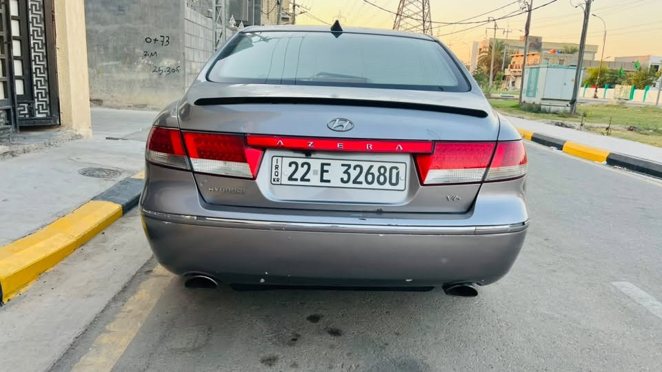 السلام عليكم 
ازيرا 2008 خليجي 
مكينة 2700 V6
ضربتها فقط جاملغ بصف السايق موضح بالصوره 
وبيها جراد خفيف كلش  بالقماره غير ذالك السياره كلشي مابيها
كير ومكينة جديد بالباكيت 
ضفاير الكير والميكنة جديد 
تبريد ثلج
فتحه بالقمارة 
شاشة بالدشبول 
كأمره خلفية 
تحكم ستيرن 
صدرها جديد تايرات نضيفة 
مسويلها ادامة شاملة 
رقم اربيل الجديد 
سنوية لل 2029 
راعيها موجود بالكوت شرط تحويل 
السياره تأخذها وتتهنى بيها كلشي ما تذب عليها 
السعر 85 $وبيها مجال 
عنوانها واسط عزيزية 
رقم الهاتف 

***********
