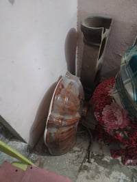 مغسلة • نظيفة • للبيع