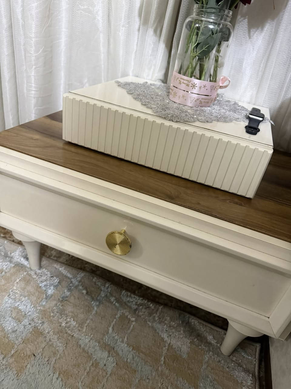 غرفة نظيفة جدا للبيع امانة
بغداد الغزالية. بسبب تغير المكان والغرفة غير ملائمة 
واتس اب للتواصل ***********
