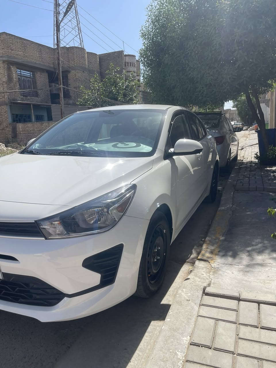 كيا ريو موديل 23 حادث جاملغ امامي فقط بدون دواخل ماشيه 21
السعر 125
***********
