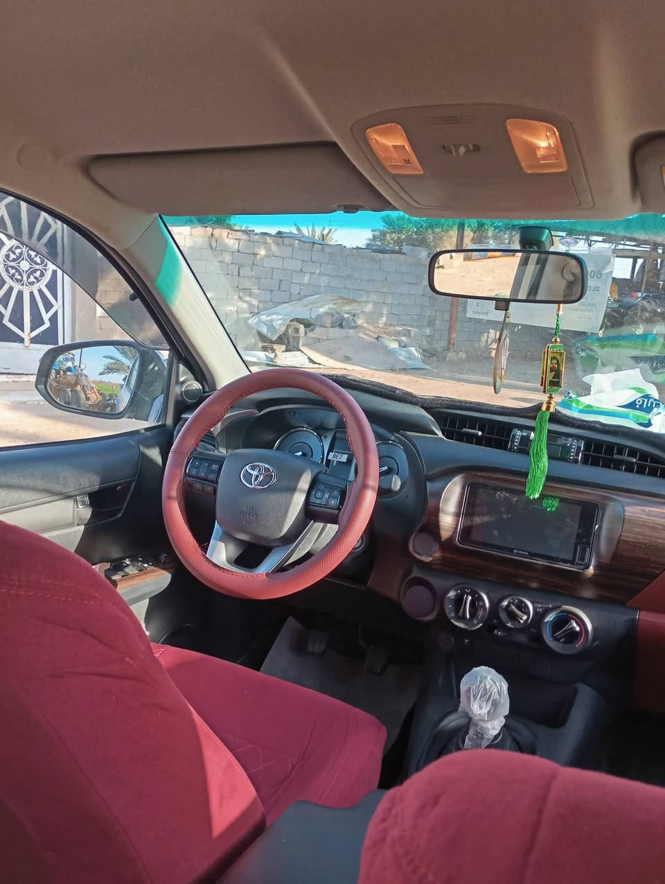 سلام عليكم هايلوكس مديل 25رقم واسط كير عادي ماشية 3000كفالة عامة السعر اتصل***********
