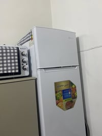ثلاجة • للبيع • أجهزة منزلية