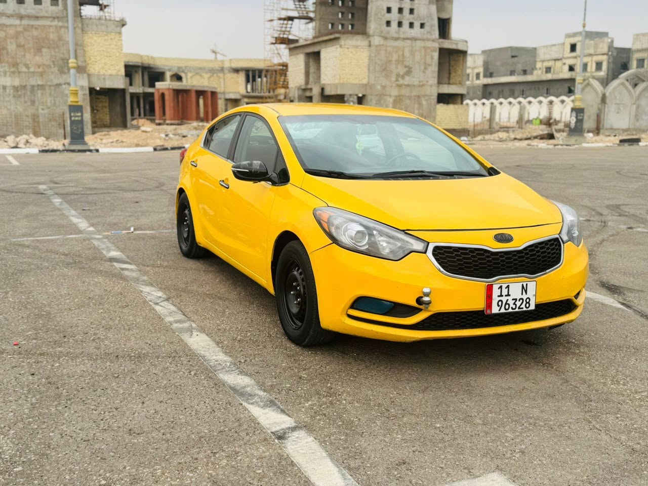 السلام عليكم للبيع كيه فورتي مديل 2014 وارد امريكي حادثه هلال خلفي مكينه كير حداديه جديده تبريد ثلج الموصفات مثبت سرعه مري شفط شاشه جبيره تحكمات استيرن سستم دمام كامره دواره حساسات خلفيه تخم تاير جديد السياره جديده وجاهزه من كلشي السعر 98 مكان السياره كربلاء الستفسار اكثر عل رقم***********
