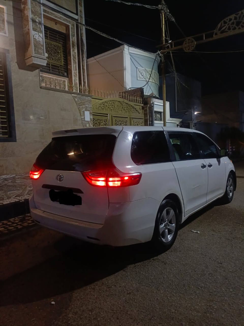 سلام عليكم تويوتا سيينا 2017
السيارة مكفول من الكص وكل عيب شرعي 
6 سلندر سبع راكب سياحي ثلاث قطع تبريد 
السعر 115 الاستفسار على الرقم 
***********
