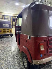 تكتك موديل 2018 رقم وسنويه انكليزي شهر 12 مكينه بيه مال 20 اي نقص ما م...