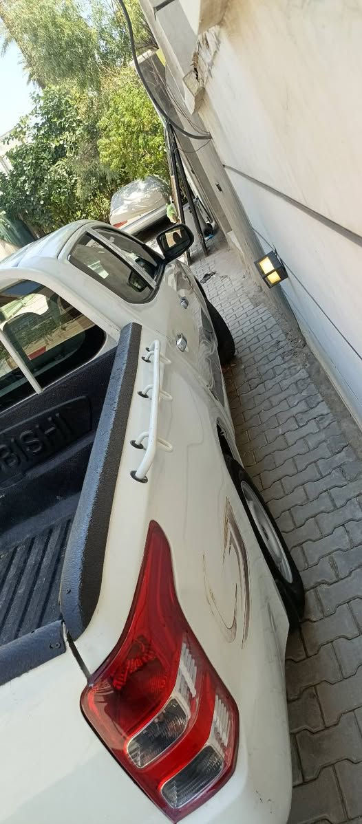 السلام عليكم للبيع بيكم مسيوبيشي موديل16 رقم بغداد هذا رقمي *********** السعر 135بيهامجال عنوان بغداد الكريعات
