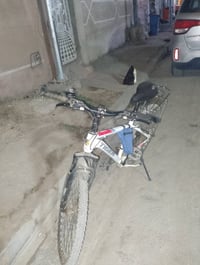 بايسكل جبلي • ٢٧ بوصة • ٧ نمرات