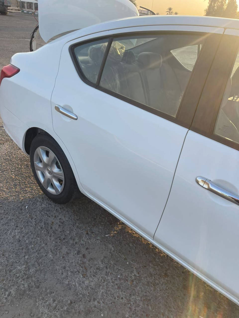 السلام عليكم 
للبيع سني هندي موديل 2025
السياره كفاله عامه شرط
شخط بالدعامه الخلفيه موضح 
ماشيه ٣٩
رقم بغداد بسمي شرط التحويل
هزه وسنويه جديد 
سنويه لحد ٢٩
السعر ١٣٣ وبيها مجال حك الجيه 
***********
مكان بغداد التاجي محطه التاجي
